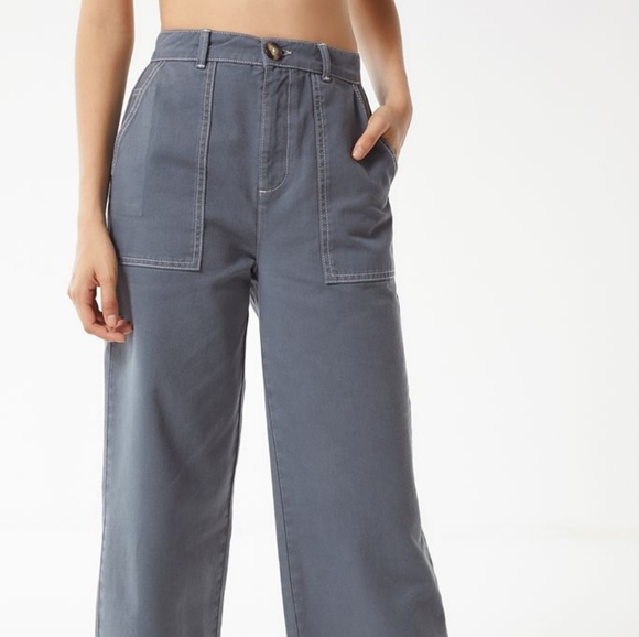 Urban Outfitters Pants - Urban Outfitters Cropped Wide Leg Carpenter Pants